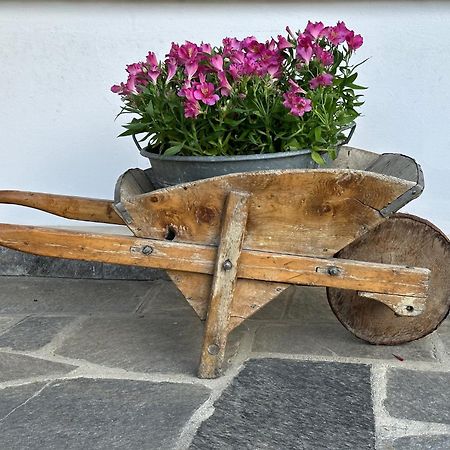 Hotel Alle Tre Baite Santa Caterina Valfurva Bagian luar foto
