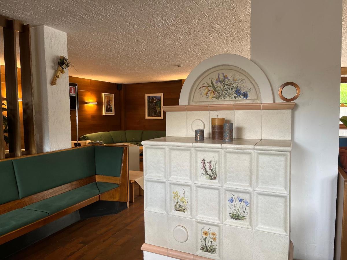 Hotel Alle Tre Baite Santa Caterina Valfurva Bagian luar foto
