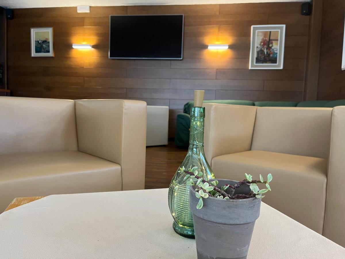 Hotel Alle Tre Baite Santa Caterina Valfurva Bagian luar foto