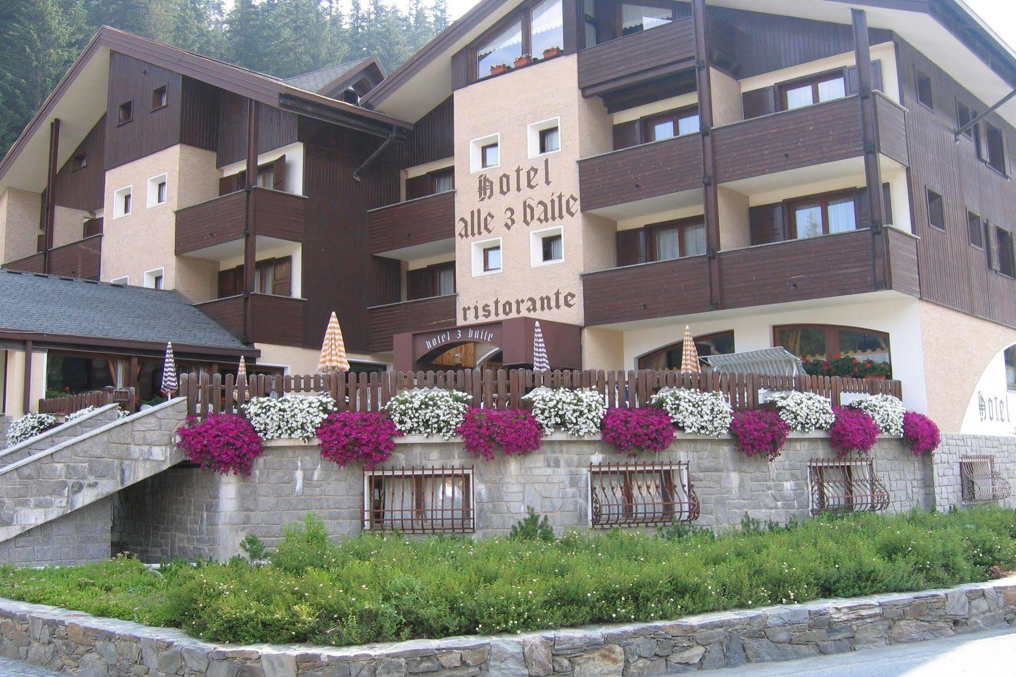 Hotel Alle Tre Baite Santa Caterina Valfurva Bagian luar foto
