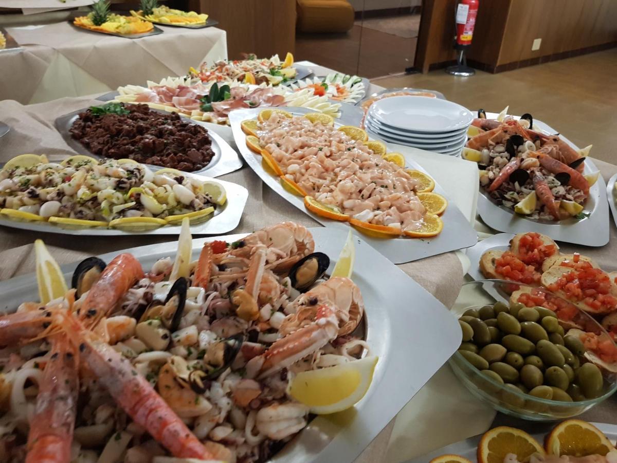 Hotel Alle Tre Baite Santa Caterina Valfurva Bagian luar foto