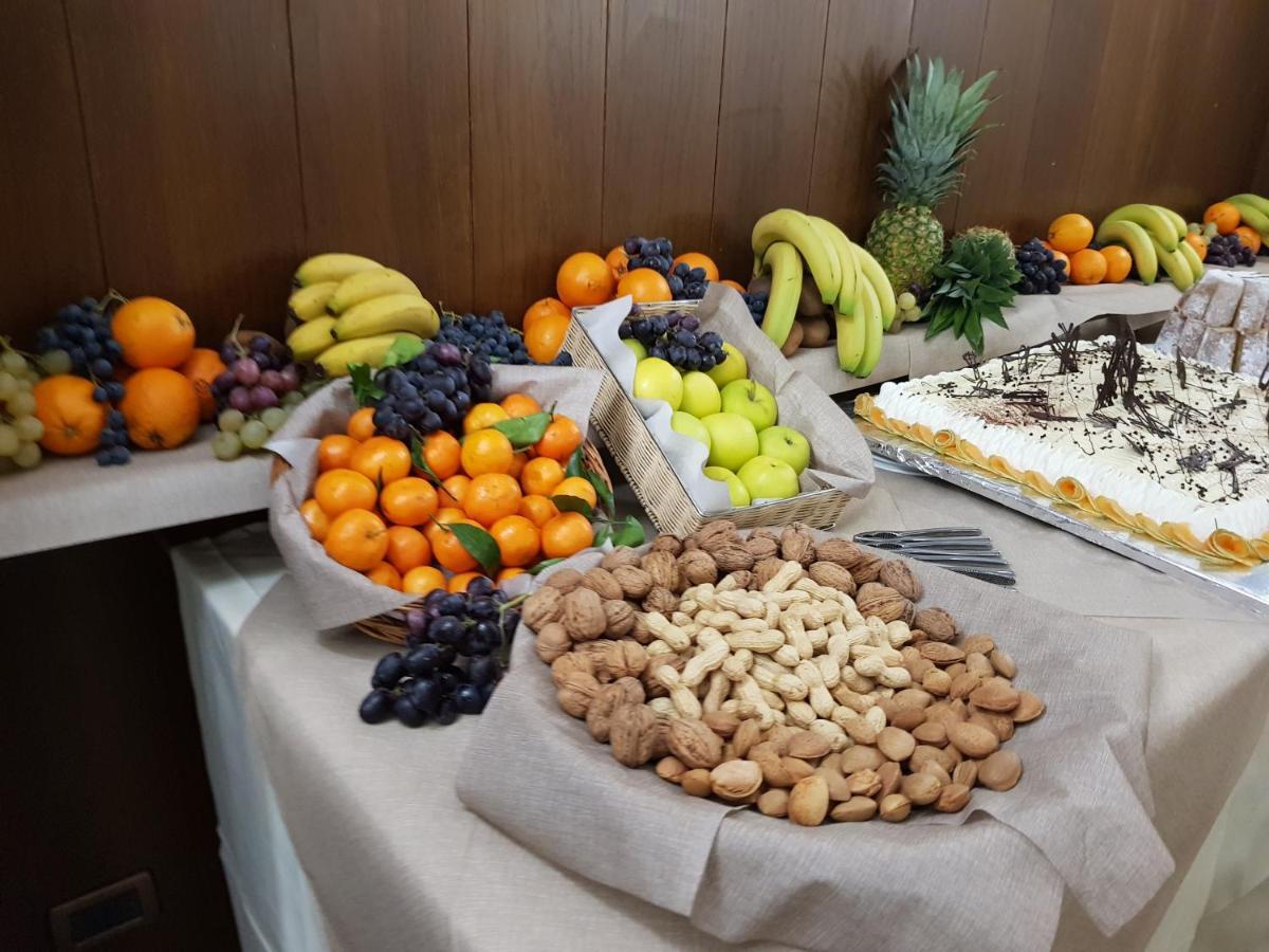 Hotel Alle Tre Baite Santa Caterina Valfurva Bagian luar foto