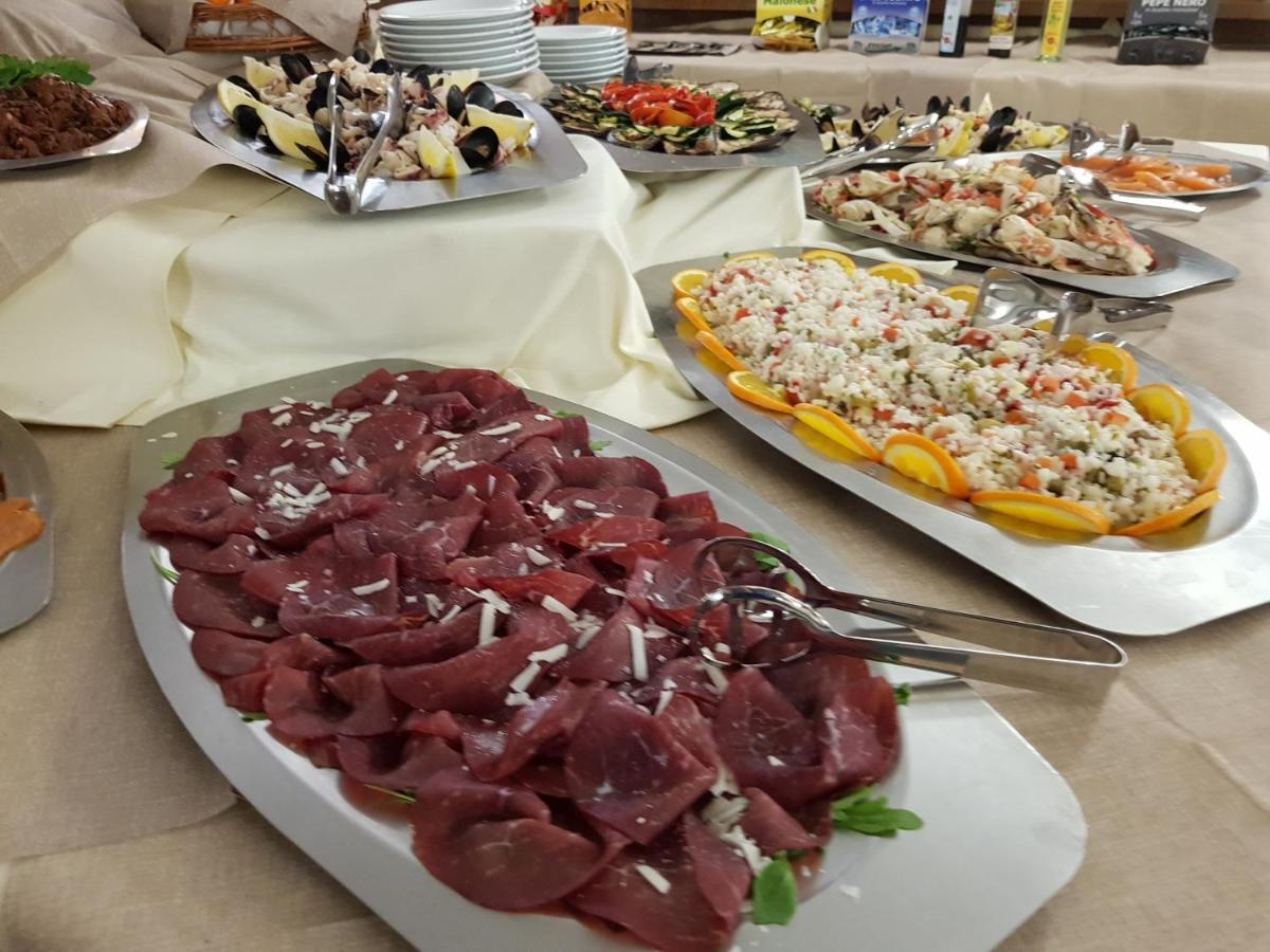 Hotel Alle Tre Baite Santa Caterina Valfurva Bagian luar foto